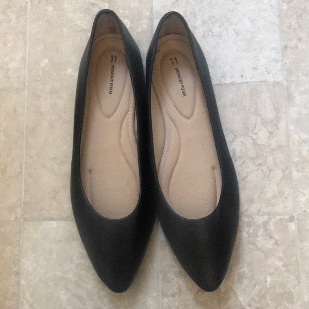 Dress shoes